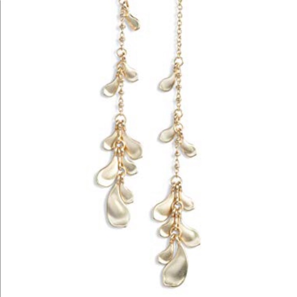 Kendra Scott Jewelry - 🔻KENDRA SCOTT Pamela earrings in GOLD